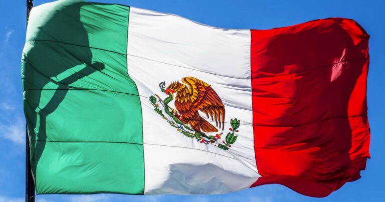 La Bandera Mexicana