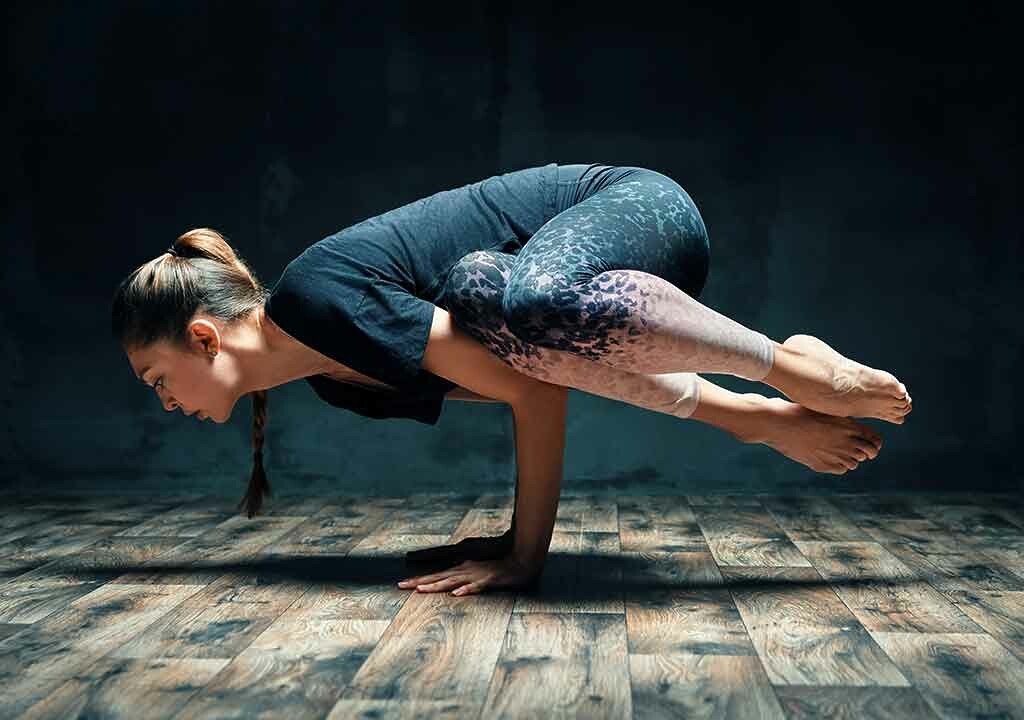 Bakasana Postura Del Cuervo Yoga