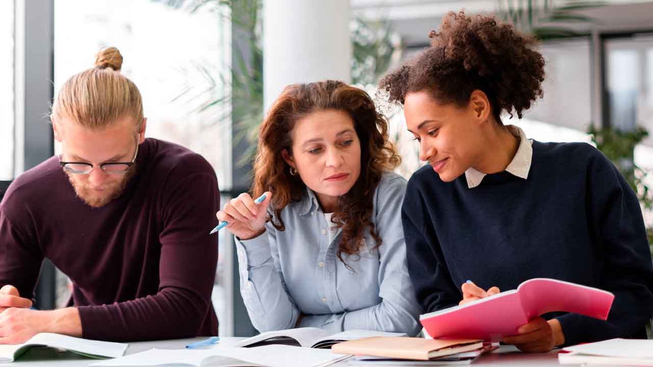 Hablar inglés con fluidez, cómo aprender y qué curso elegir 1 Hablar Ingles Con Fluidez